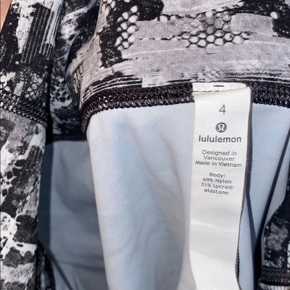 Lululemon leggings - Picture 4 of 4